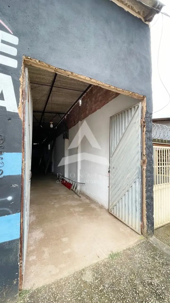 Aberto a propostas - Galpão-Armazém-Mercado  com 270m² - Foto 3