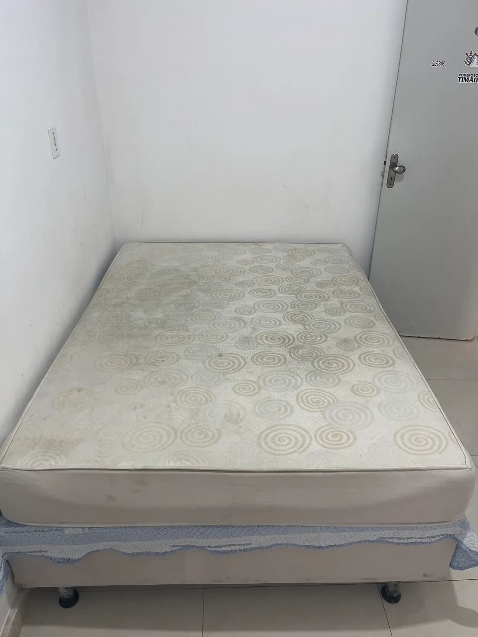 Cama box casal 