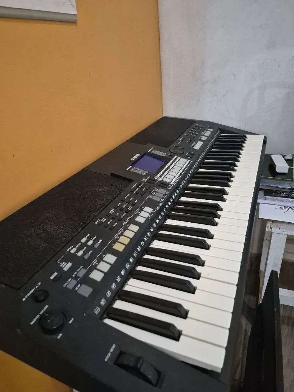 Vende-se Teclado Yamaha - Foto 2