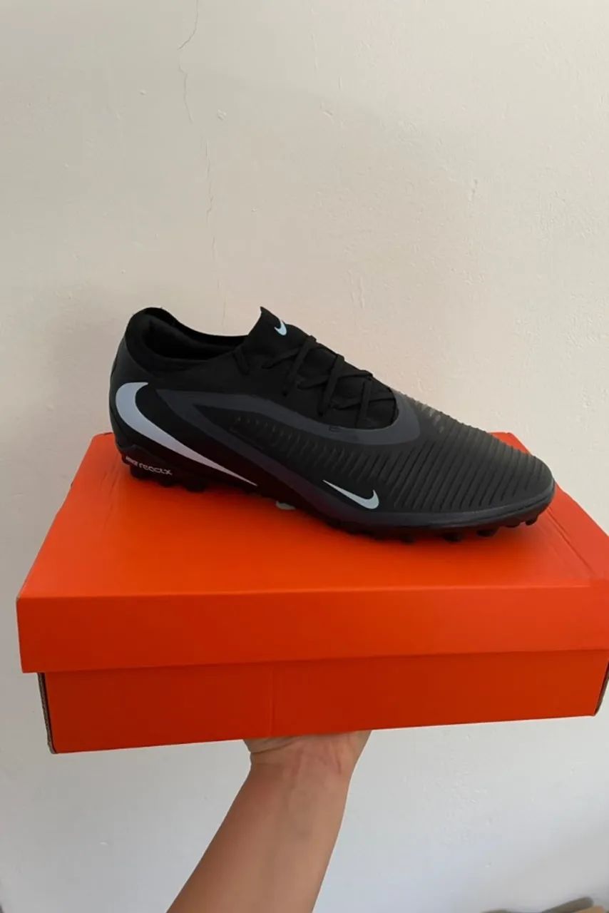 Chuteira Society Nike Phantom 6 Reactx Pro Low - Foto 2