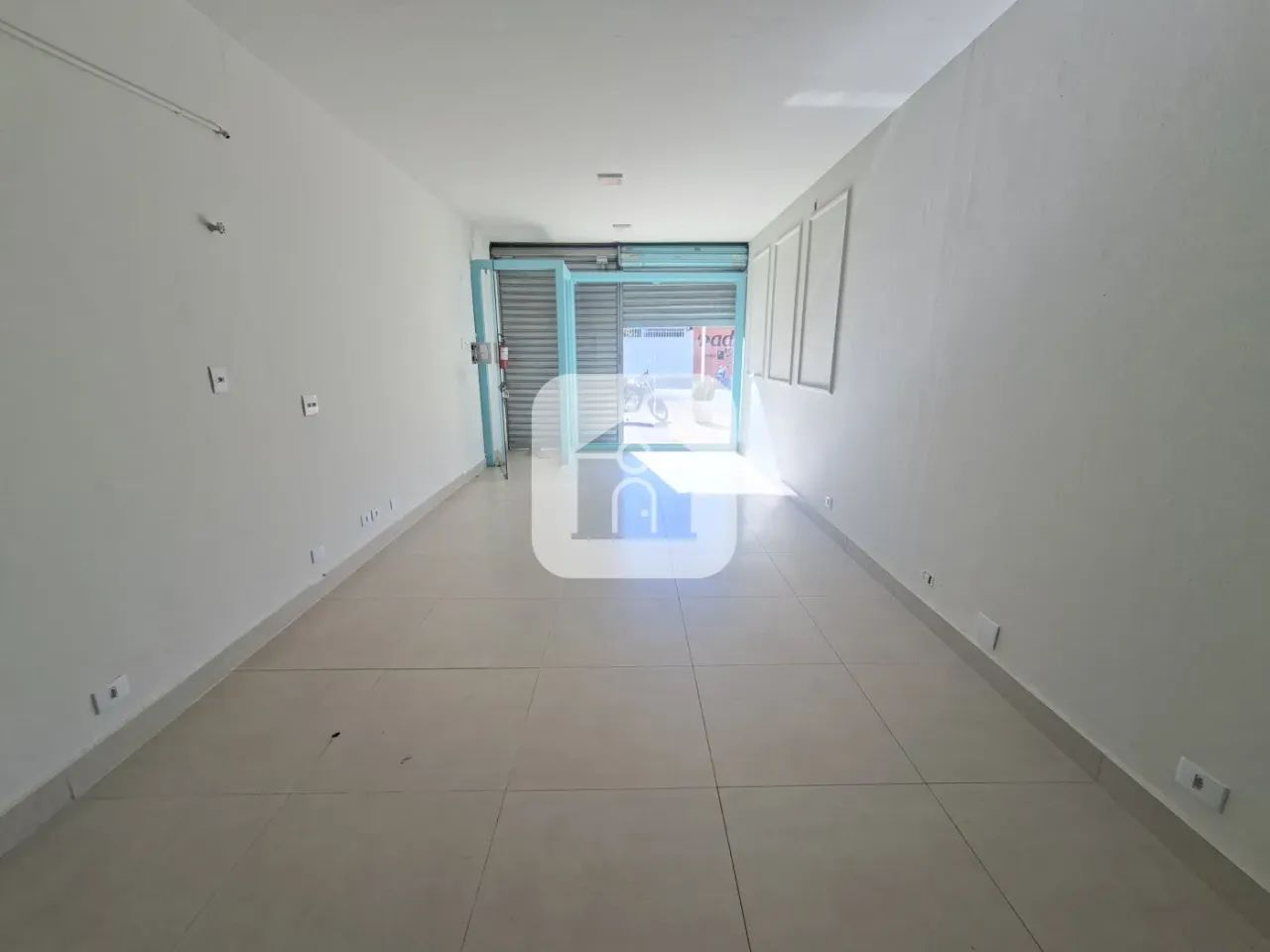 Loja comercial para locação no bairro Martins - Foto 2