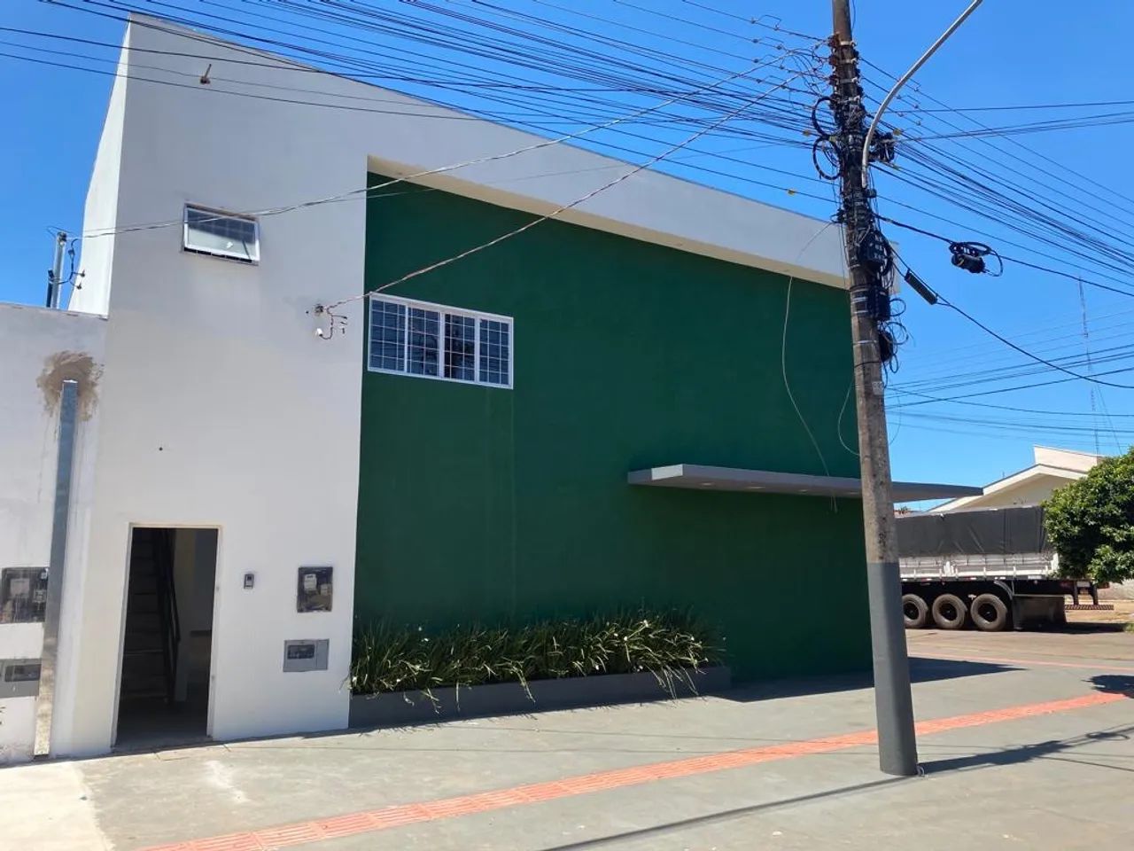 Apartamento e Barracão 