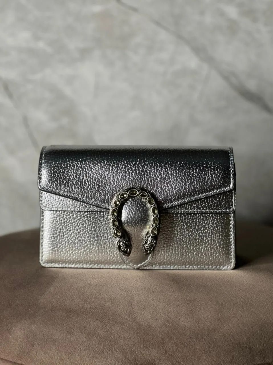 Clutch Gucci mini Dionysus prata 