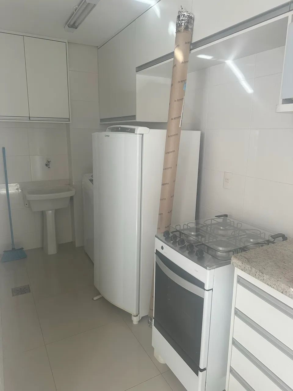 1apto com sacada todo mobiliado ,ar condicionado na sala e quarto - Foto 4