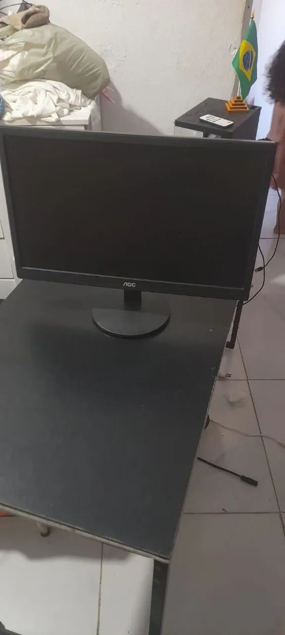 Monitor AOC