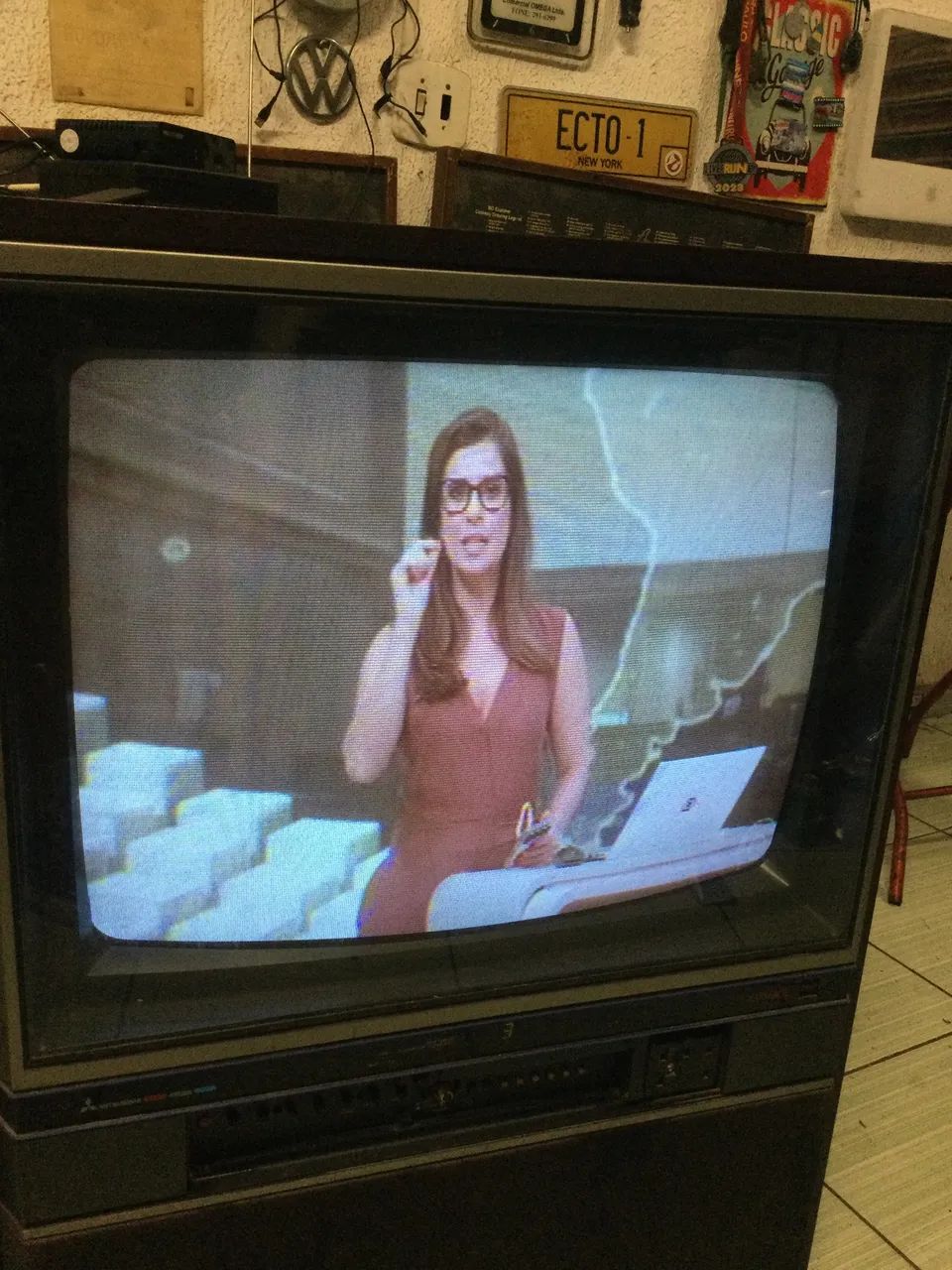 Tv antiga e rara Mitsubishi tc2602 - Foto 5