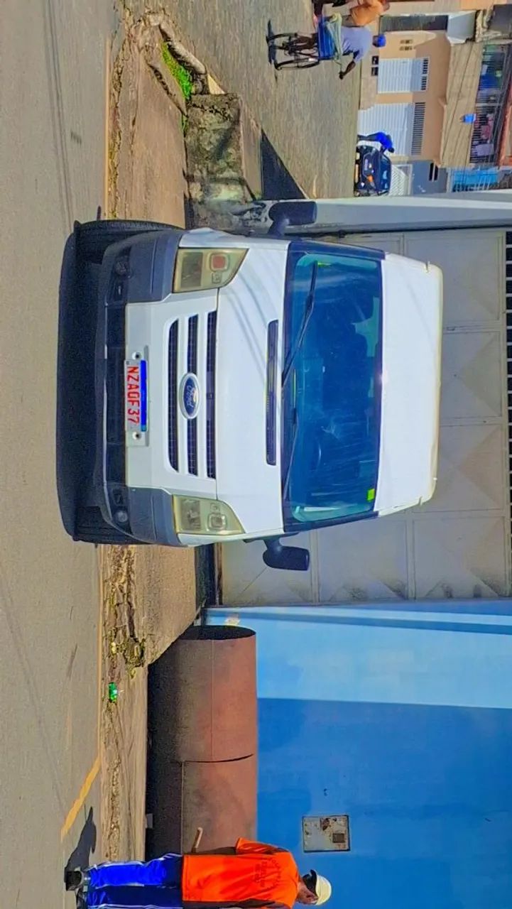 Ford transit 2.4 diesel 16 lugares - Foto 3