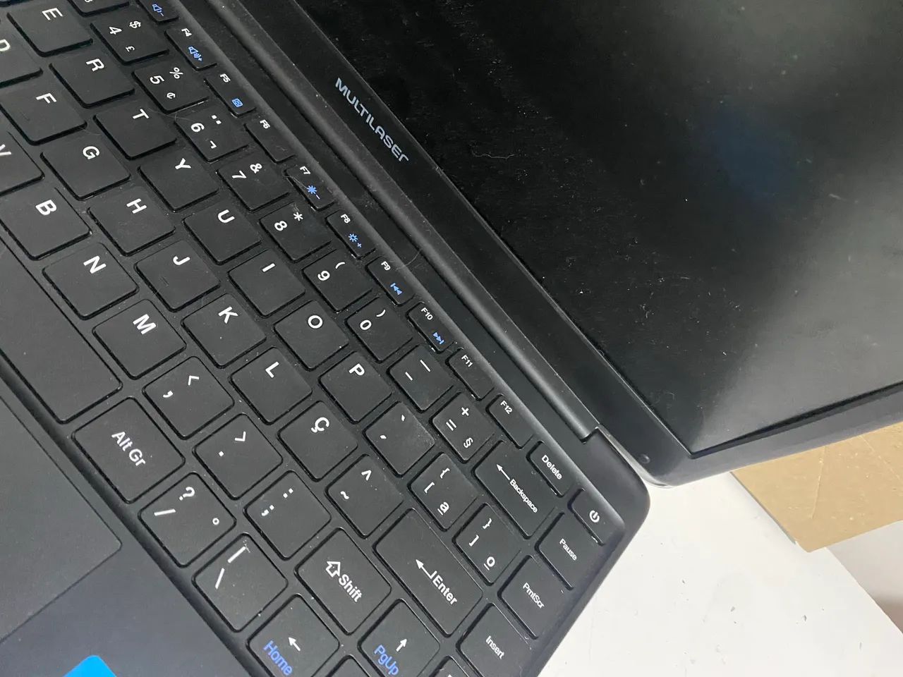 Vende-se notebook 