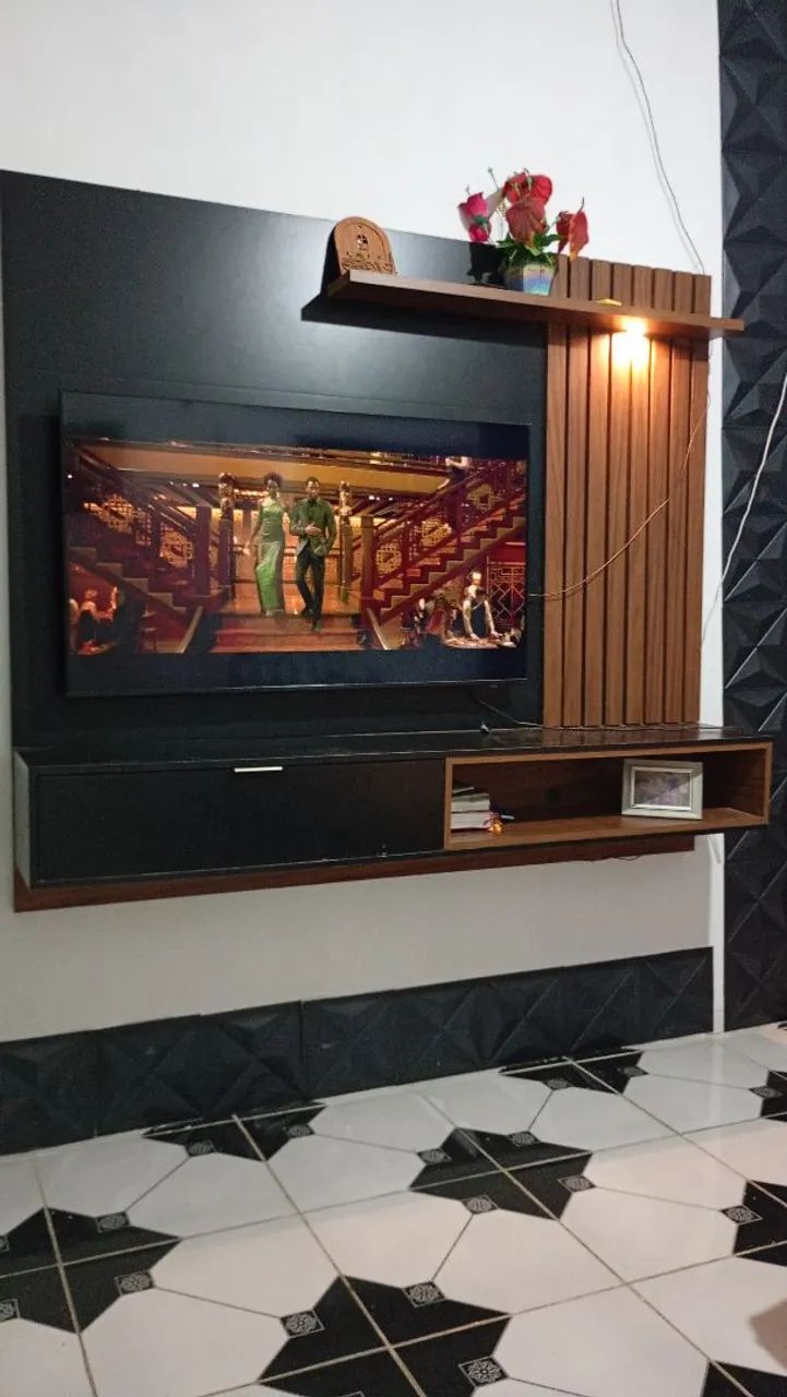Vendo TV Samsung 50 polegadas e rack e guarda roupa 8 portas 