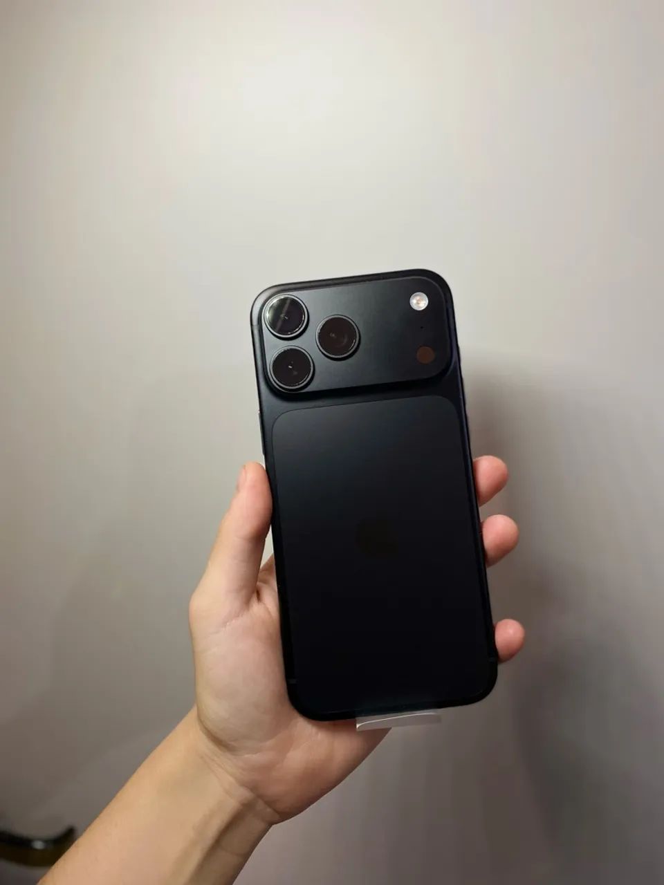 IPHONE 18 pro max