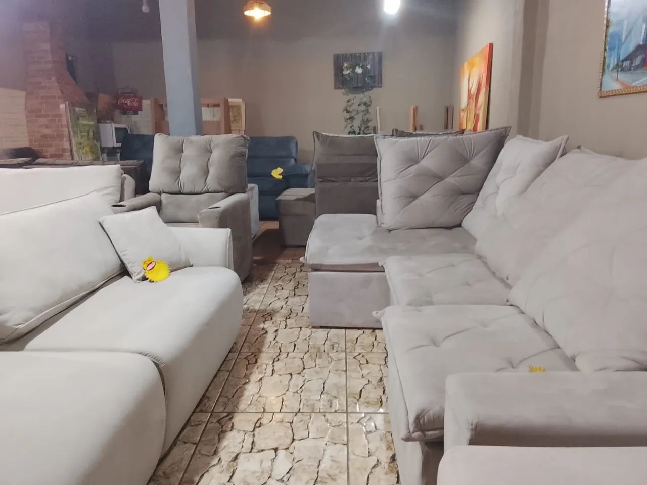 Lotão de sofás, produto de qualidade, valores abaixo do preço de mercado, produto avariado - Foto 3