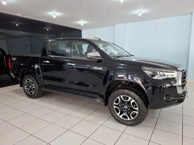 Toyota Hilux Hilux CD SRX 4x4 2.8 TDI 16V Diesel Aut. 2023