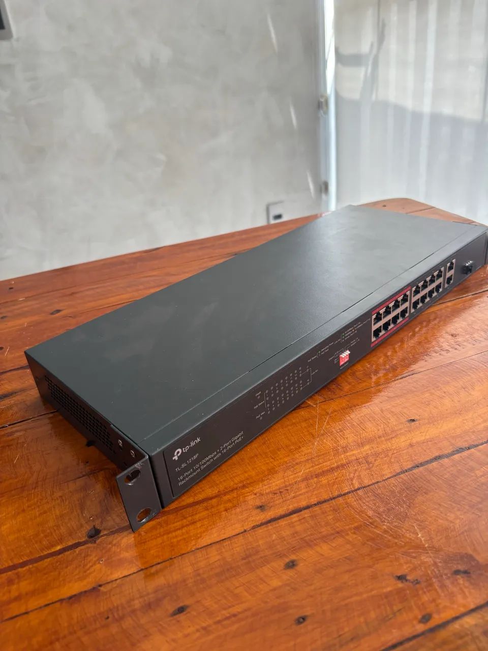 Switch Tp-link Tl-sg1218 16 Portas Gigabit