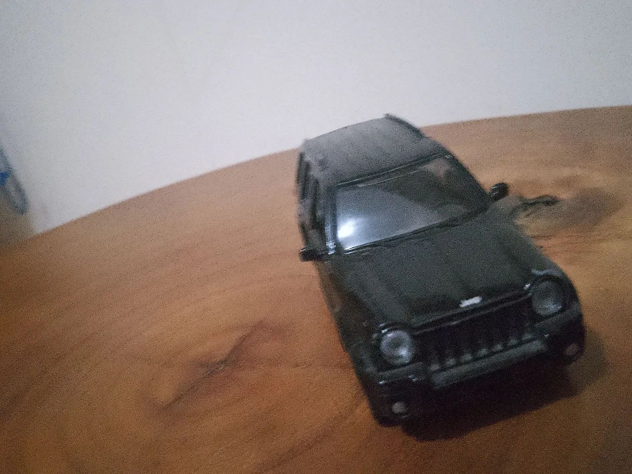 CARRO MINIATURA JEEP RENEGADER