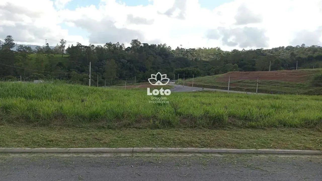 Imóvel para venda possui 317 metros quadrados em Cézar de Souza - Mogi das Cruzes - SP