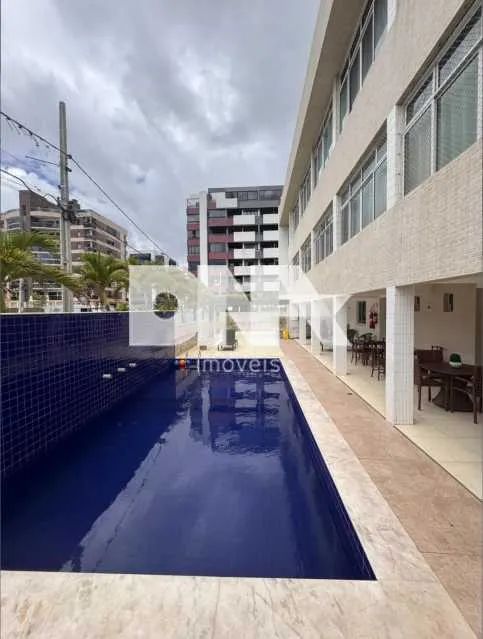 Flat : / Residencial / Ponta de Campina