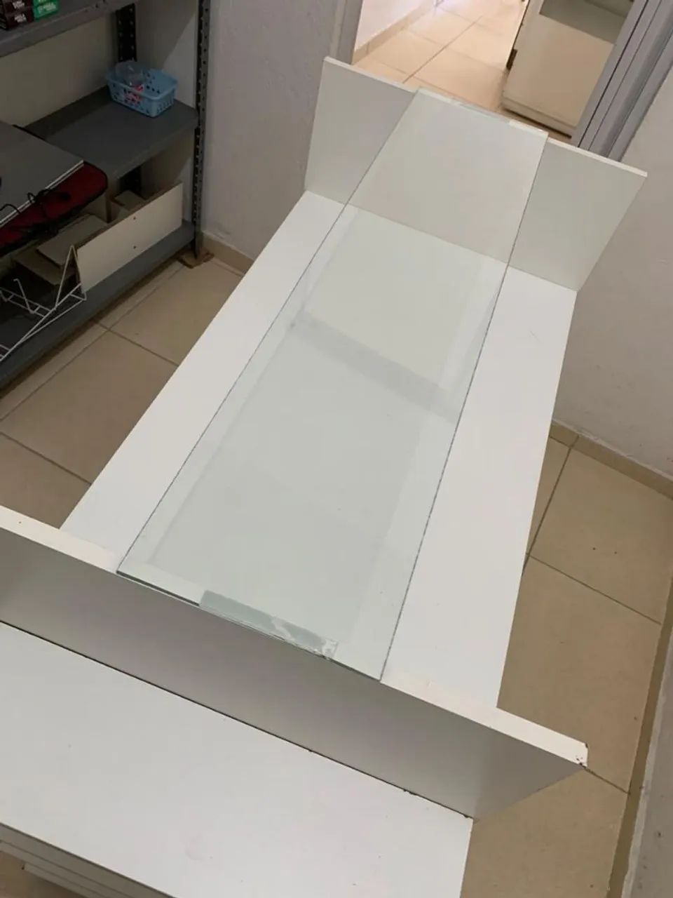 Ilha de MDF e Vidro para Loja - Foto 3