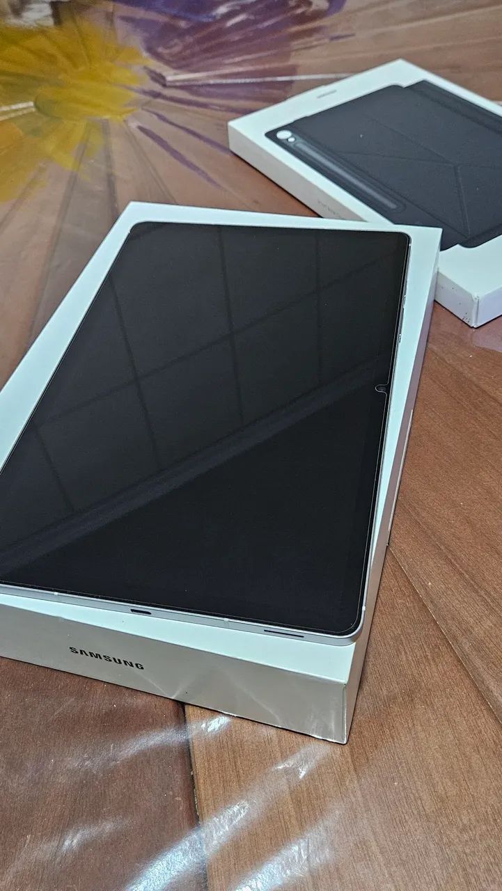 Tablet Samsung s10fe + Duas capinhas originais magnéticas. - Foto 3