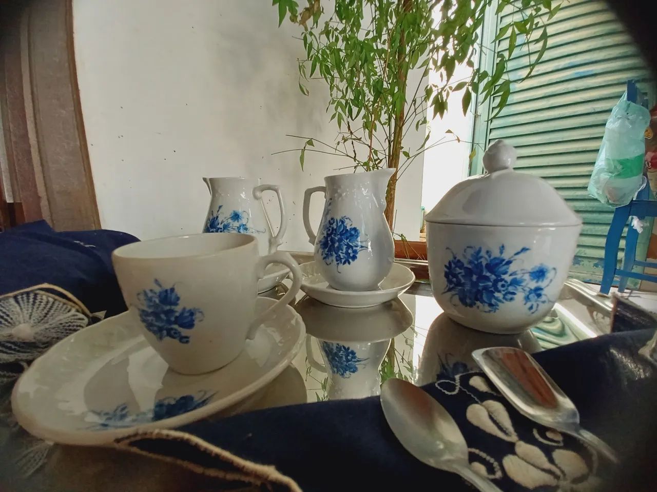 JOGO PORCELANA REAL POR 150 REAIS DESAPEGO DE MUDANÇA RAPIDA PARTICULAR 