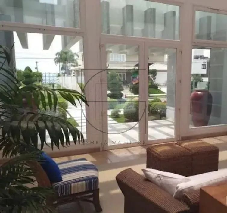 Mansão proxima da praia em Jurere Internacional - Foto 2