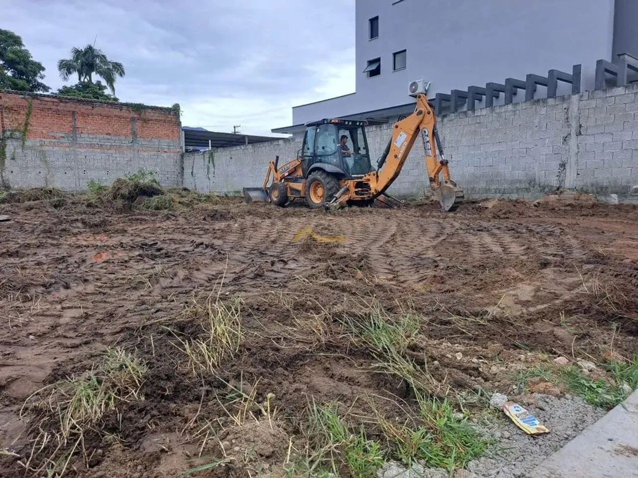 À VENDA - TERRENO NO JARDIM TARUMÃS - CARAGUATATUBA/SP - Foto 2