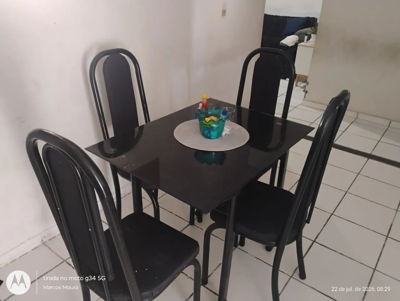 Mesa 4 cadeiras 