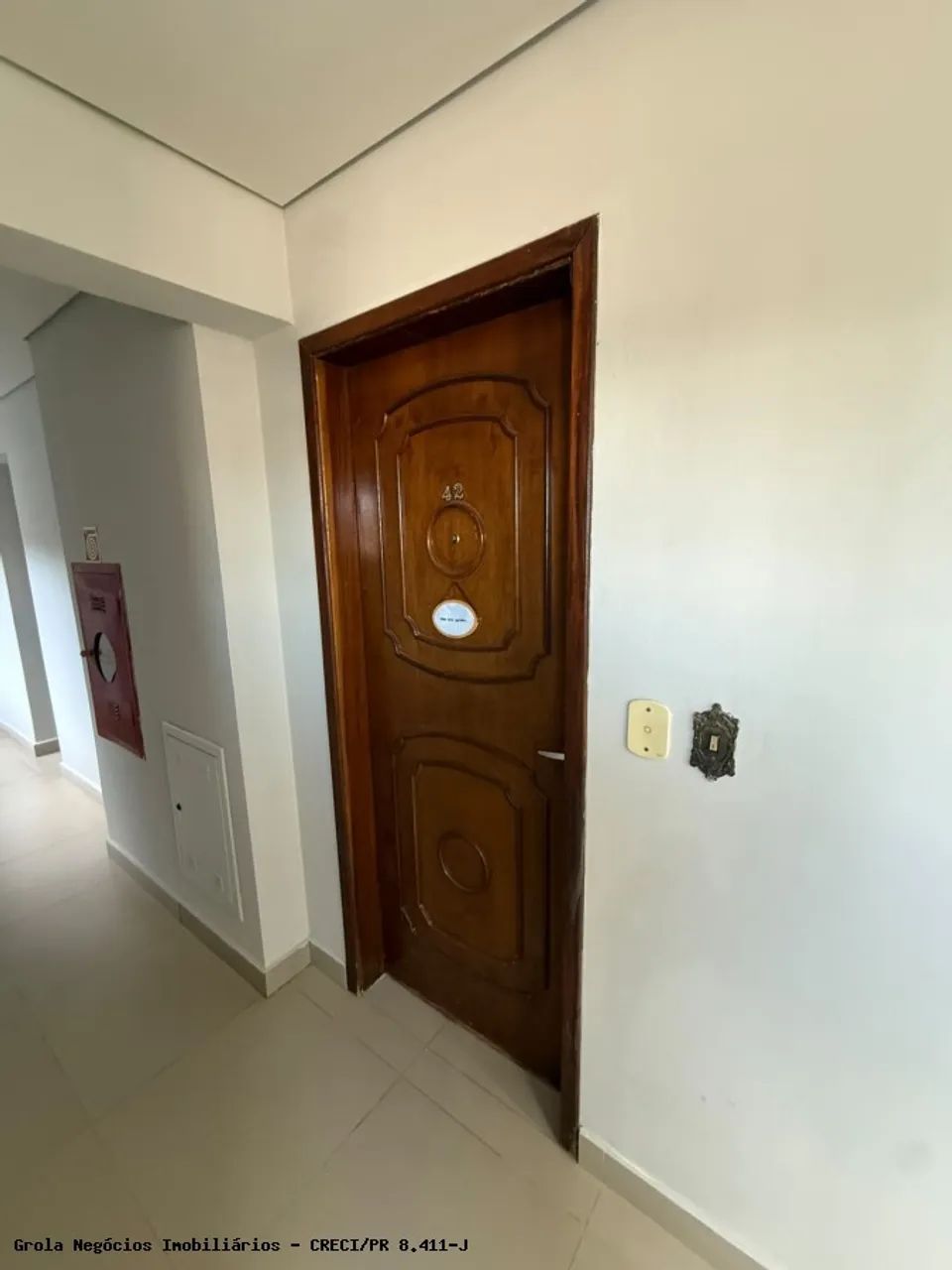 VENDE-SE APARTAMENTO EM CAMPO MOURÃO / 01 SUITE E 02 QUARTOS - Foto 2