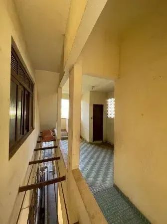 Casa ampla e terreno com 360 m² e terraço em rua tranquila! - Foto 4