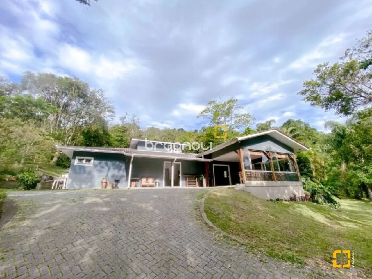 Casa Em Ratones
