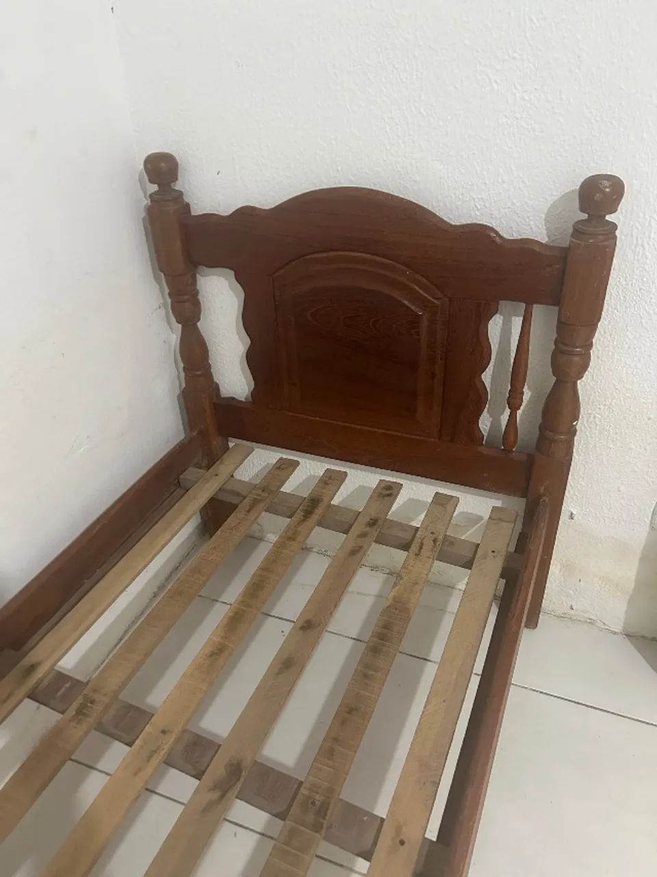 Cama de solteiro em madeira - Foto 3