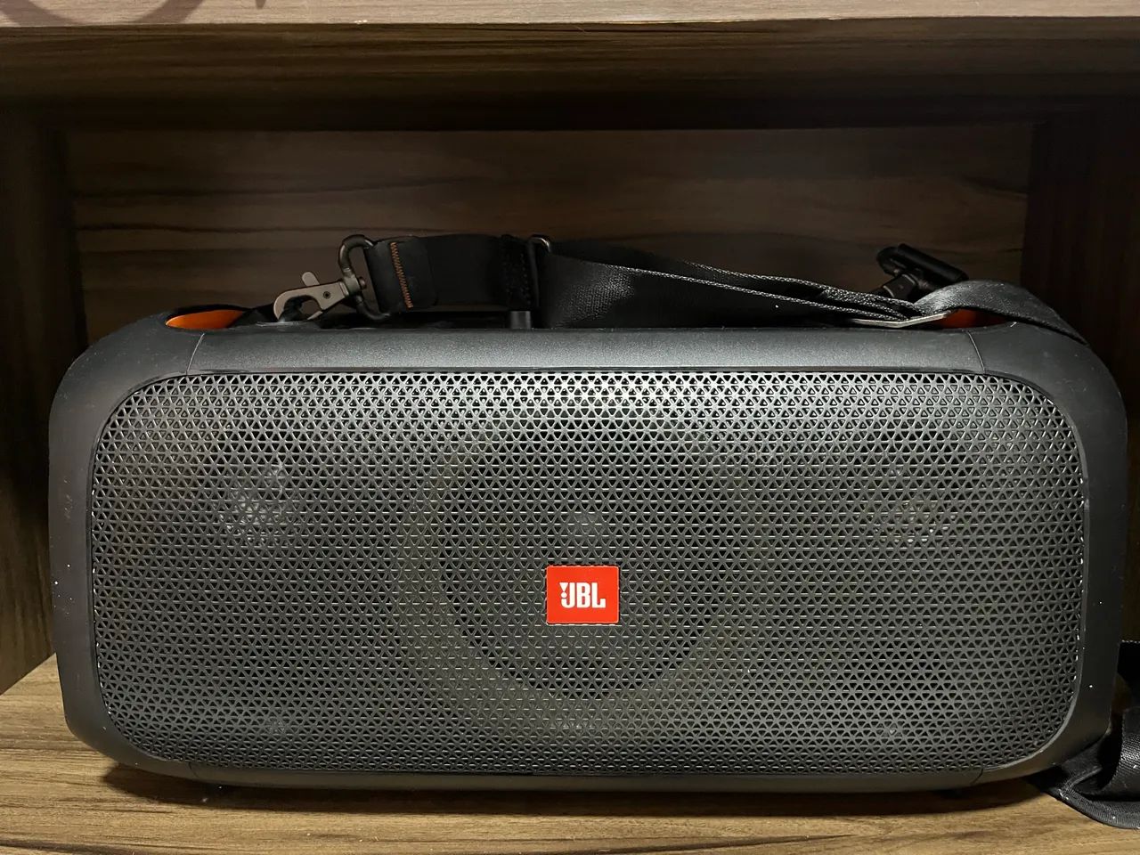 JBL 
