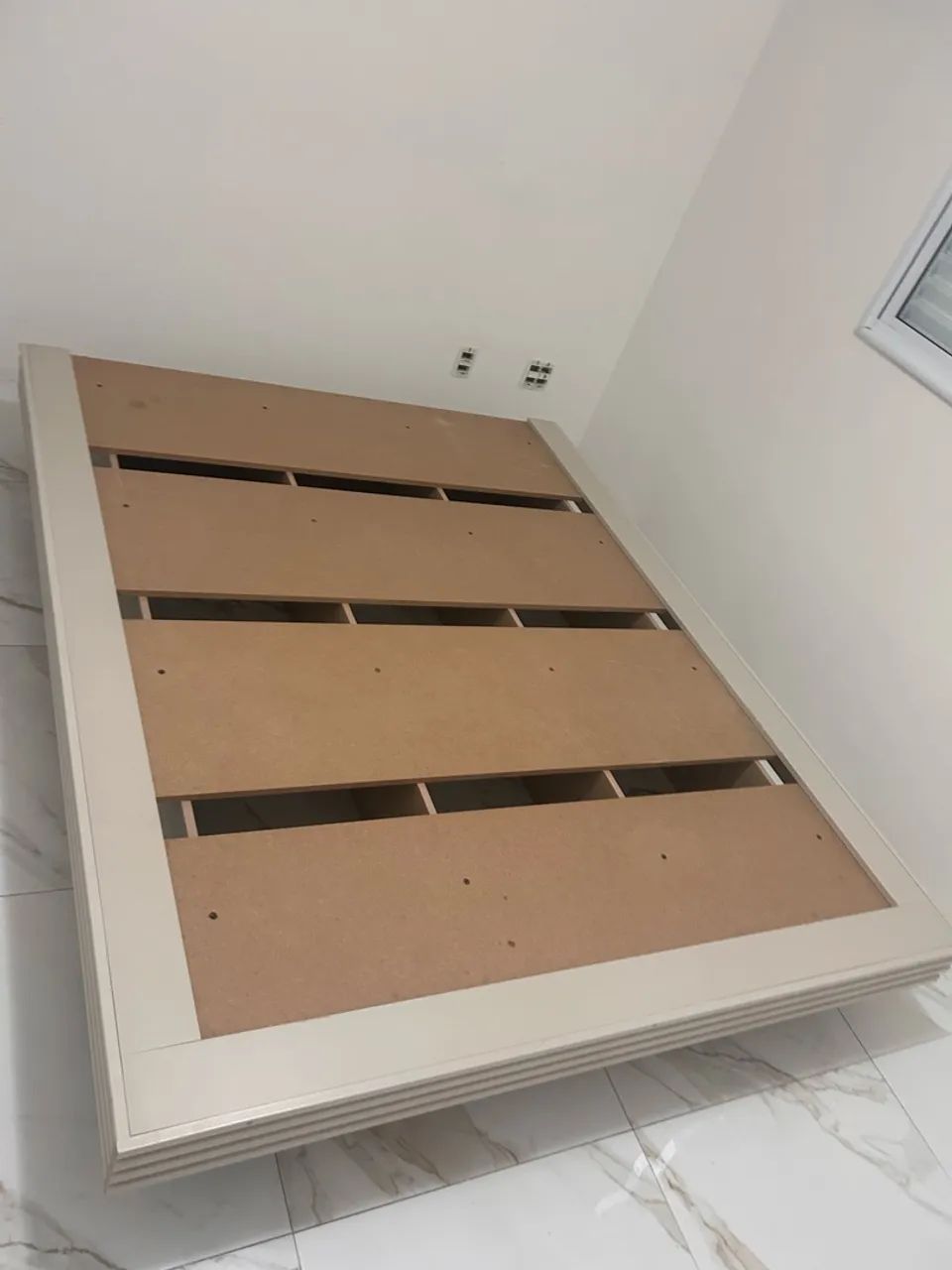 Cama Queen 