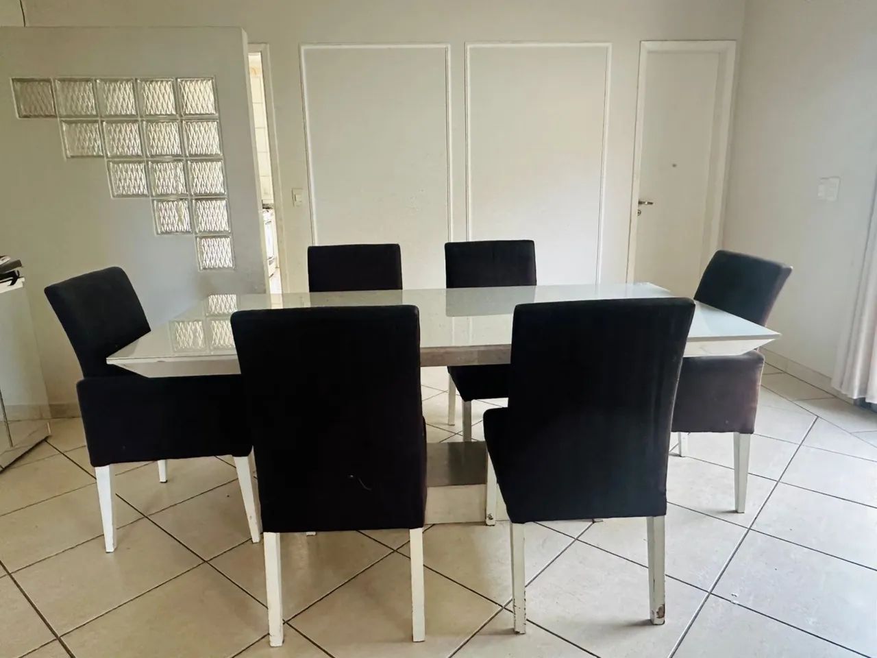 Vendo mesa completa com as cadeiras ou só a mesa! - Foto 3