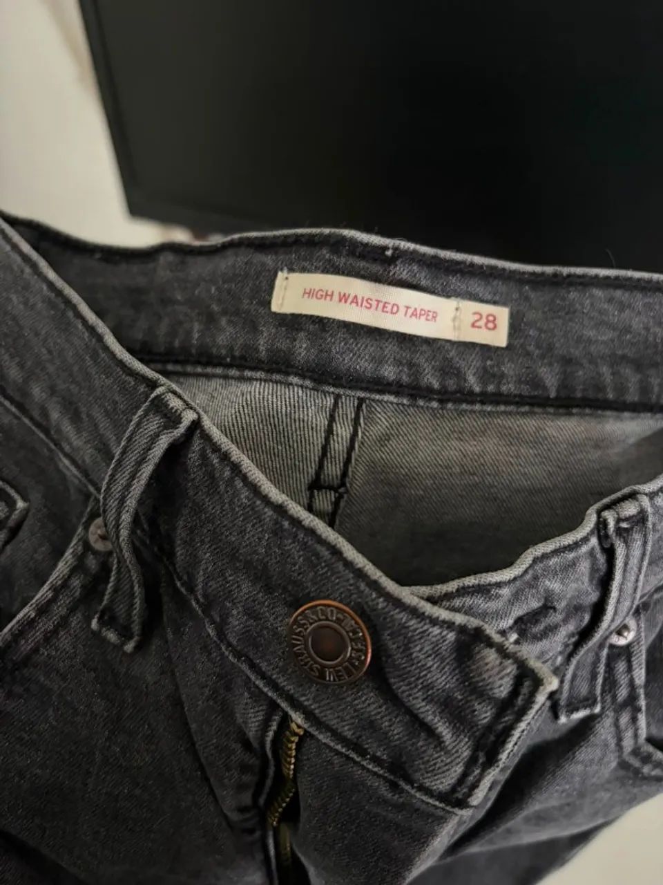 Calça Levis - Foto 4