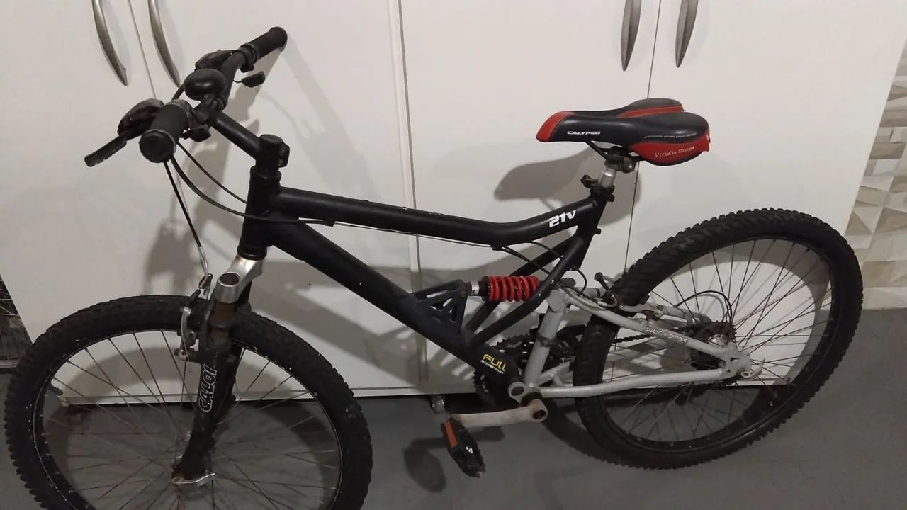 Bicicleta caloi,com marcha!