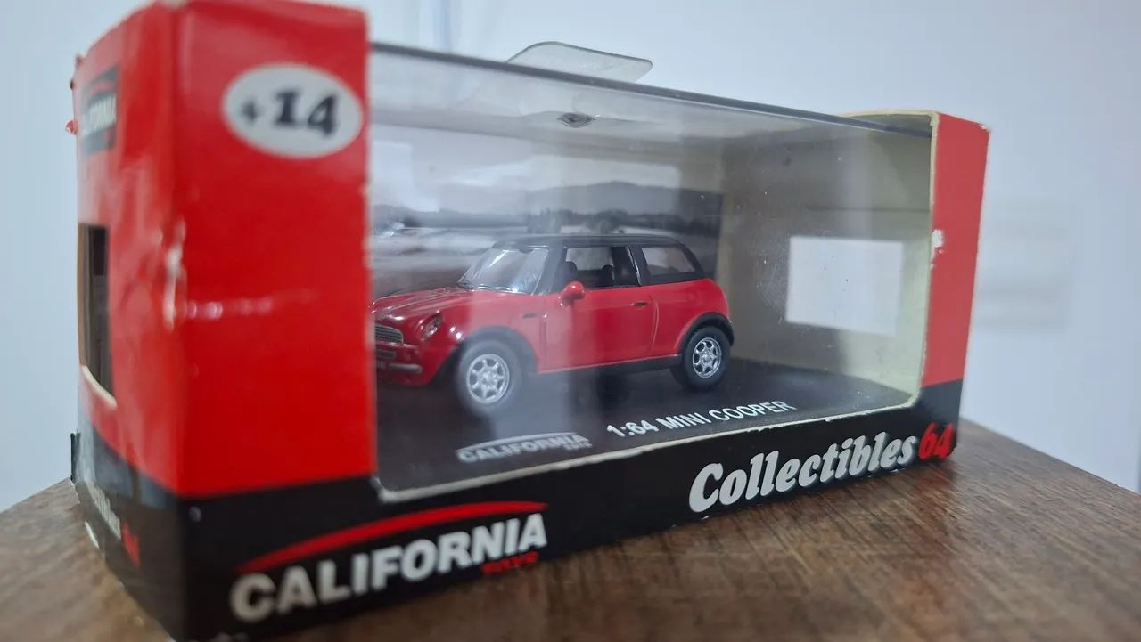 Mini Cooper miniatura California 1:64 - Foto 4