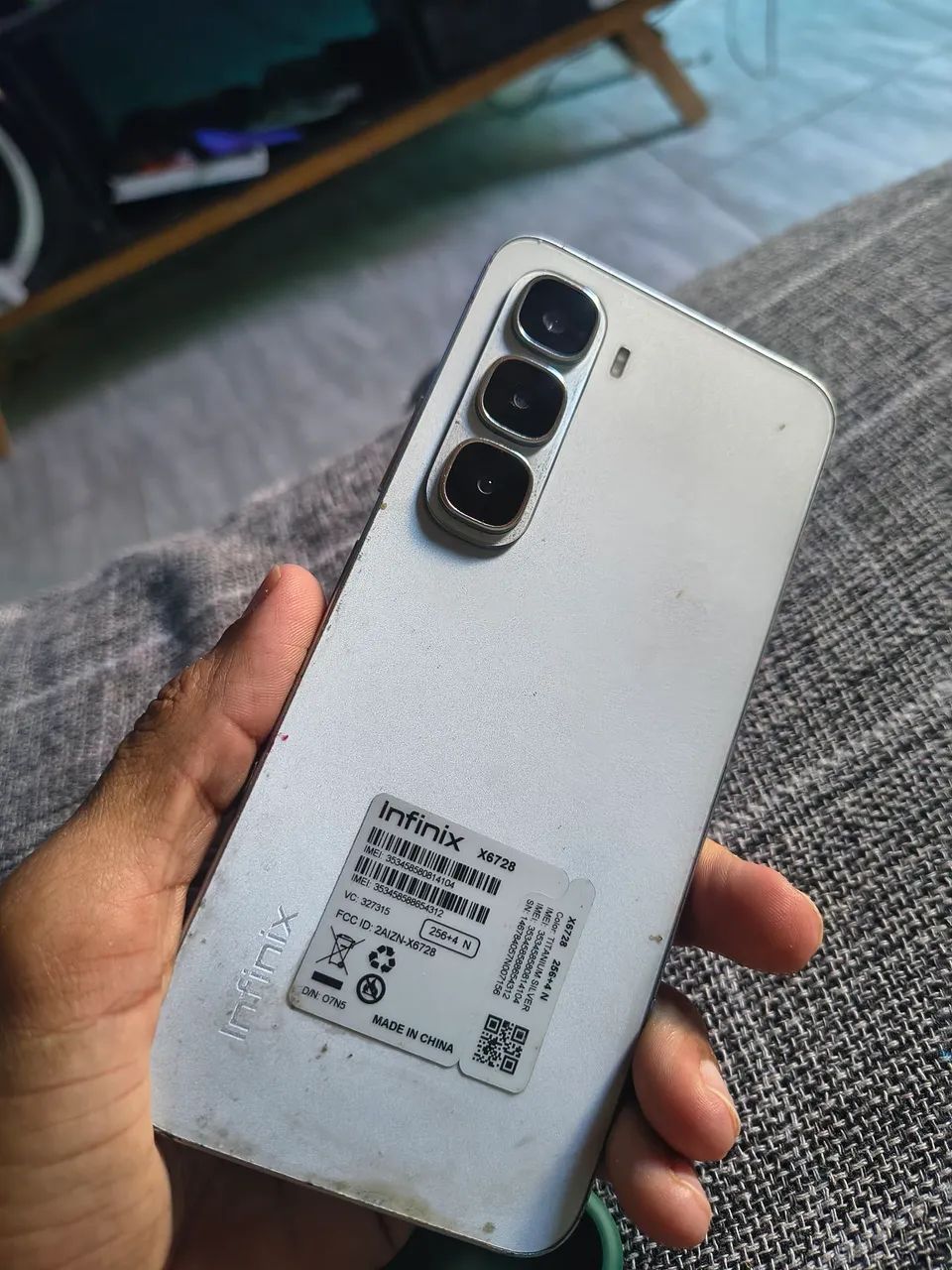 Celular infinix hot 60i - Foto 2
