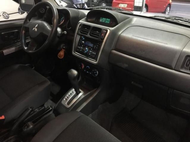 Mitsubishi TR4 2.0 16V 4x4 (Flex) (Aut) /2011 - Foto 7