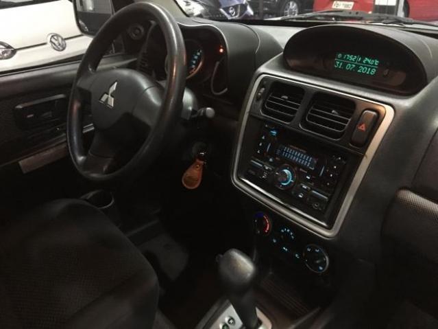 Mitsubishi TR4 2.0 16V 4x4 (Flex) (Aut) /2011 - Foto 8