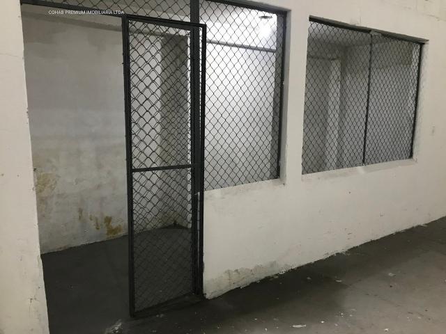 Galpão no bairro industrial, com +-700m² - Foto 2