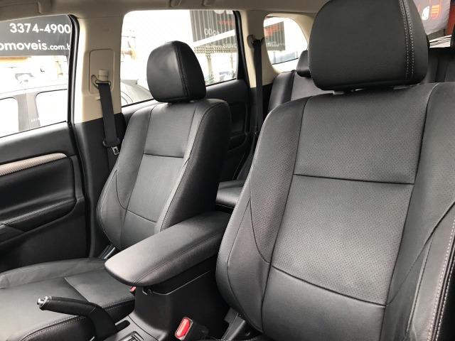 Outlander GT 3.0 4x4 7Lugares 2015 - Foto 13