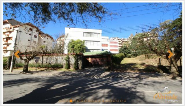 Apto Amplo e Arejado com Excelente Localização - Foto 2
