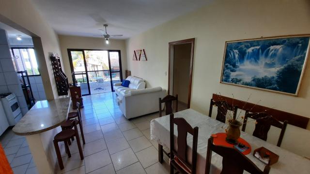 Apartamento 02 quartos na quadra do mar - Enseada Azul