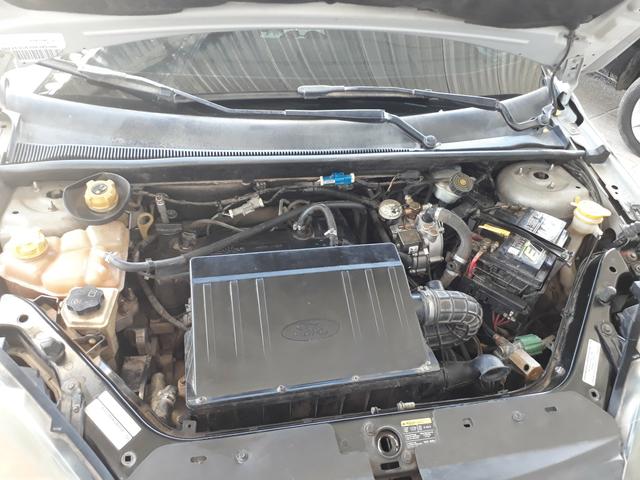 Vendo um carro Ford fiesta completo - Foto 5