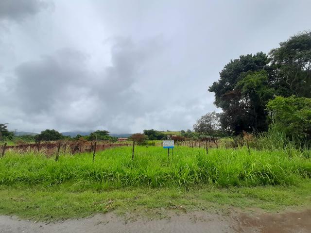 Vende-se Terreno