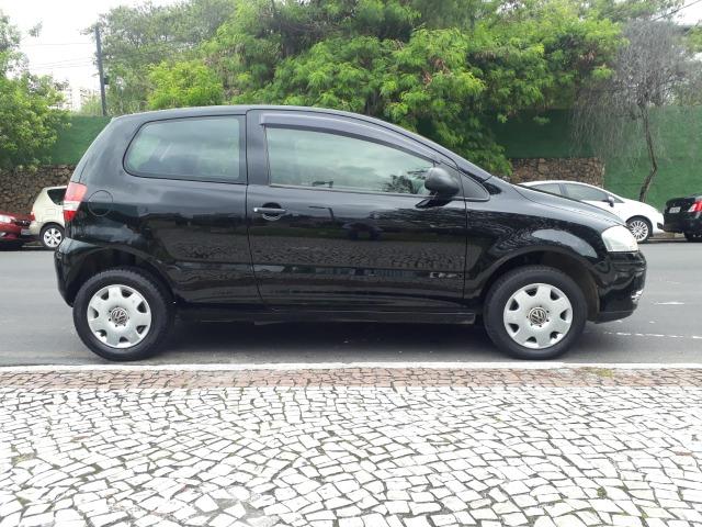 Volkswagen - Fox 1.0 8v Flex 2p Ar Condicionado - Financio em até 48x. - Foto 3
