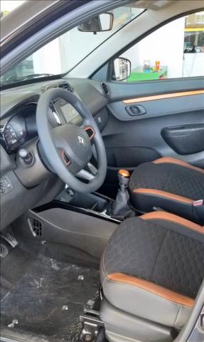 RENAULT KWID 1.0 12V SCE FLEX OUTSIDER MANUAL - Foto 9