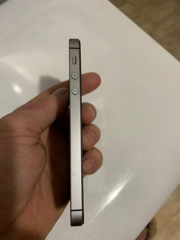 IPhone 5SE 64GB USADO - Foto 6