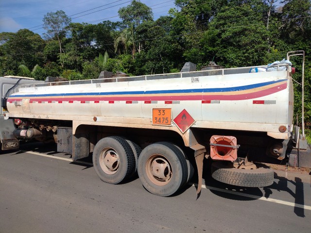 TANQUE DE TRANSPORTE COMBUSTÍVEL
