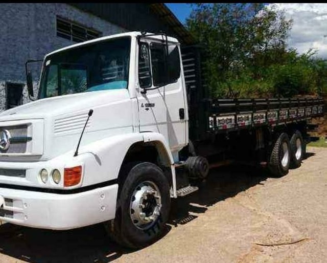 CAMINHÃO MB 1670